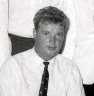 Mumford_F.jpg -    Fred MUMFORD *1938  - †17 April 2014 RAOC Boy Soldier: June 1954 - December 1956   Passed away at his home in Havant    The photo shows Fred in Sangapore in the early 60's.  Donated by Bob Prior-Sanderson     Announcement in 'The Portsmouth News'     (Please note that the existance of this link cannot be guaranteed by the Association)     Click here to  read  an Obituary-Thread on RAOConLine     Any details, memories or a photograph that you may have would be most welcome.  